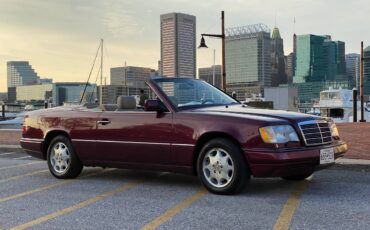 Mercedes-benz-e320-1995-red-17