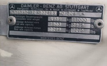 Mercedes-benz-o309d-diesel-1977-green-9