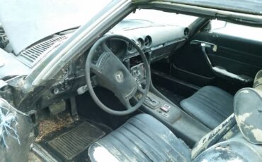 Mercedes-benz-r107.-1972-black-5
