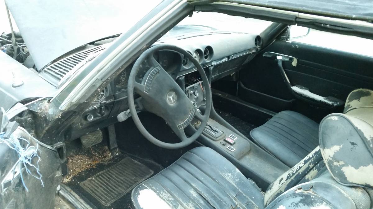 Mercedes-benz-r107.-1972-black-5