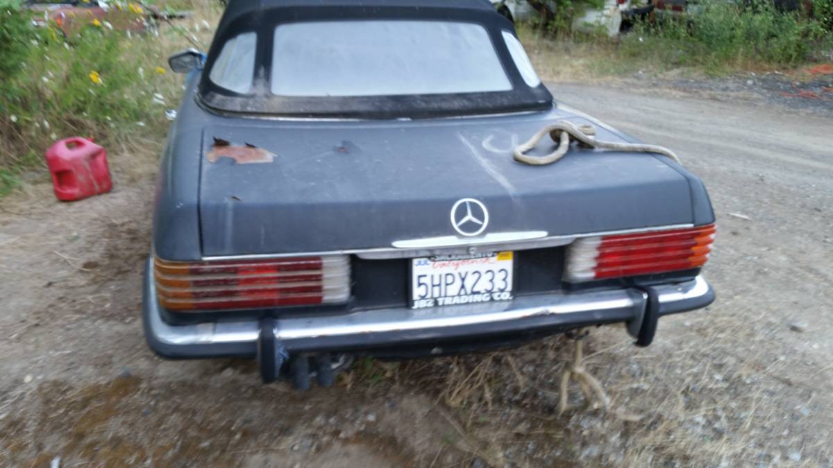 Mercedes-benz-r107.-1972-black-7