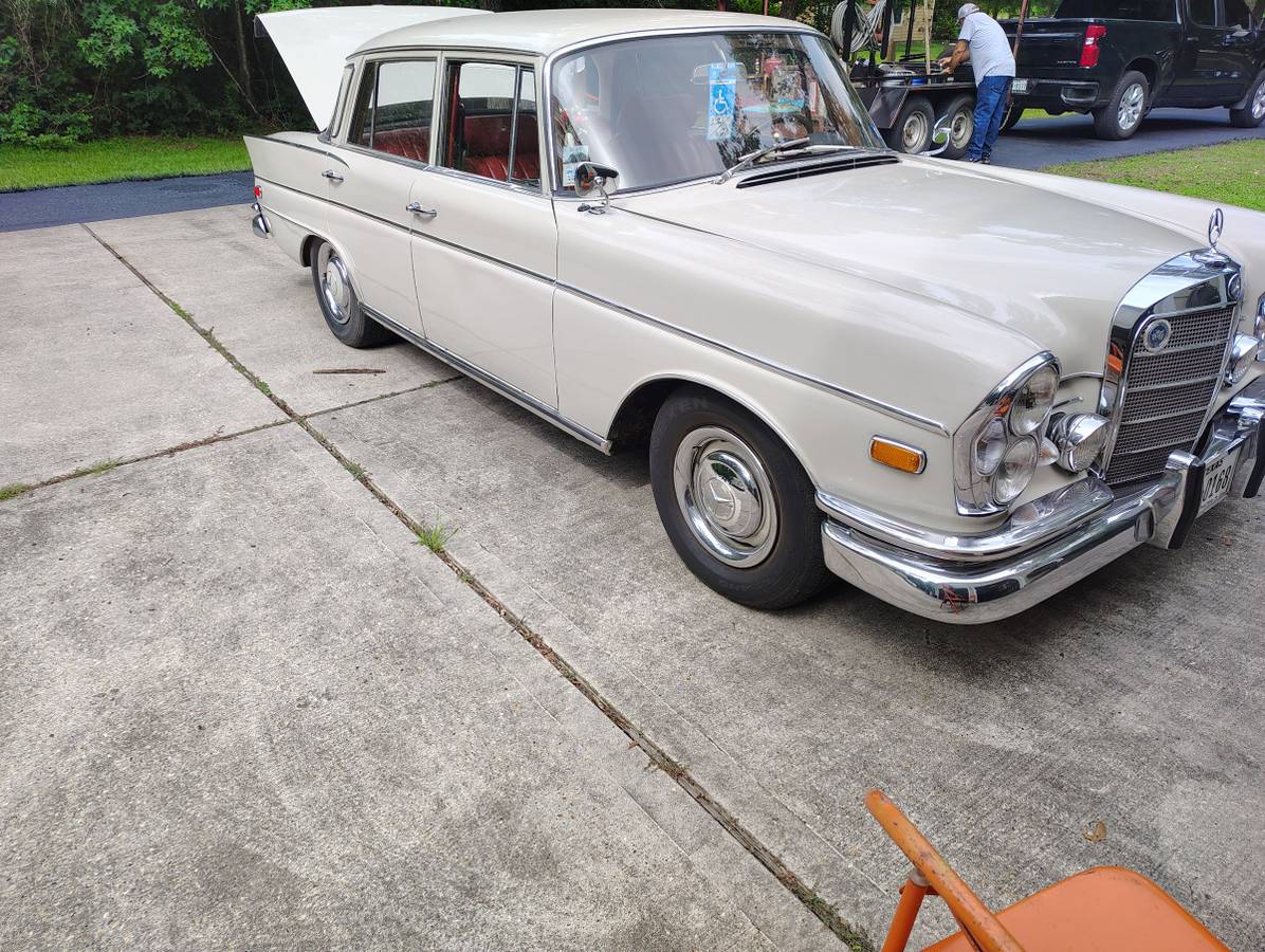 Mercedes-benz-s-class-1963-white-1