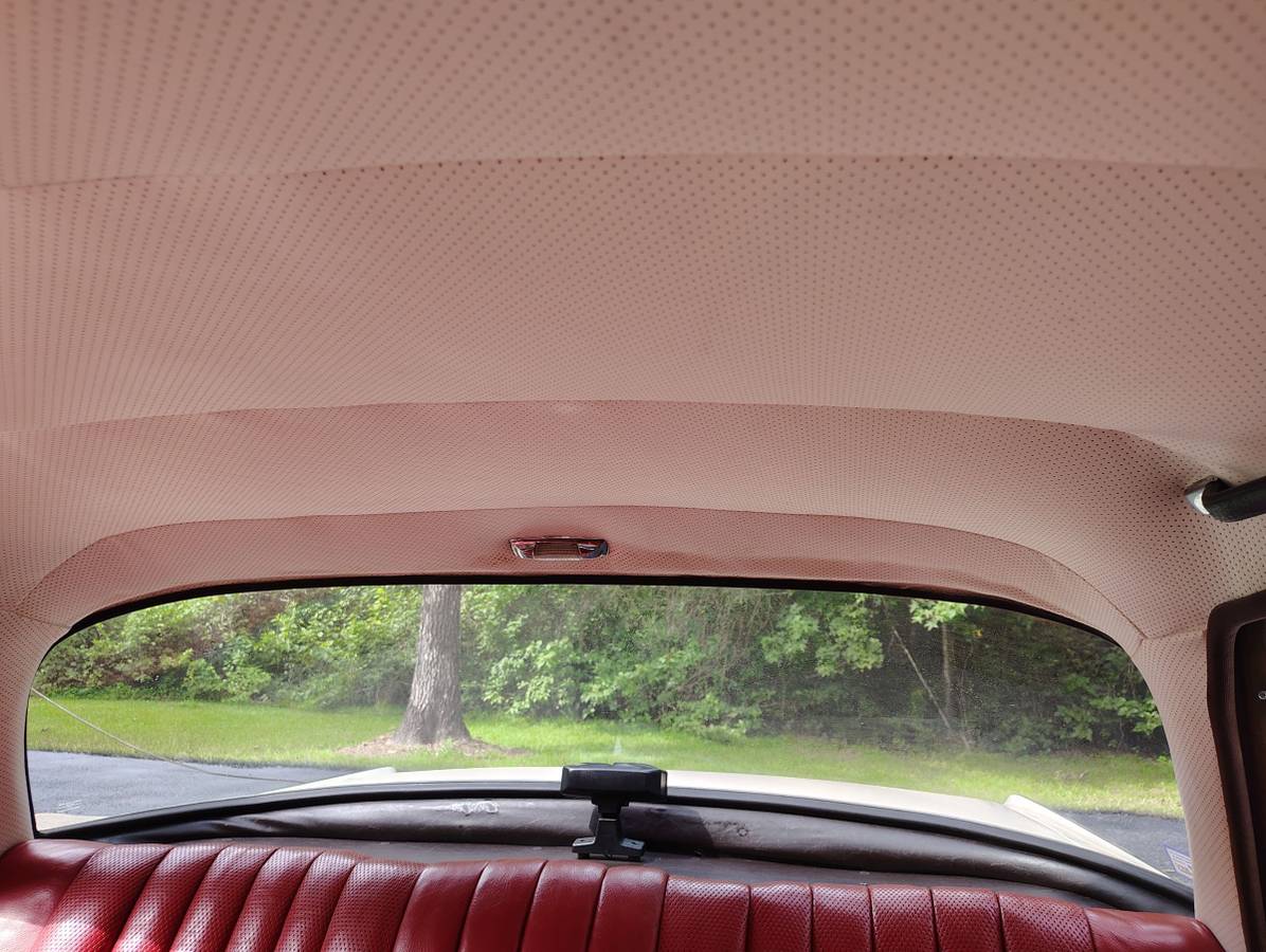 Mercedes-benz-s-class-1963-white-11