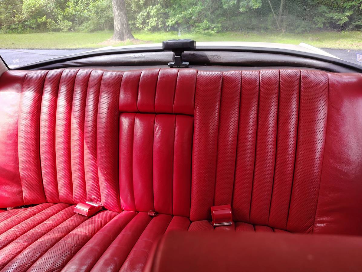 Mercedes-benz-s-class-1963-white-8