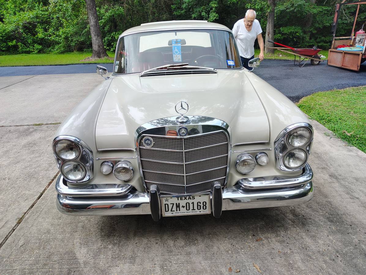 Mercedes-benz-s-class-1963-white