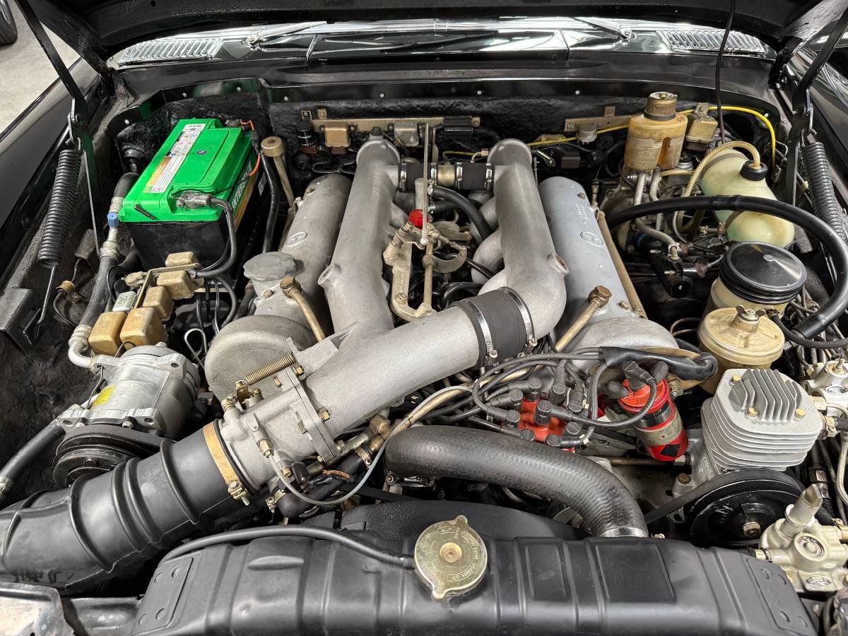 Mercedes-benz-s-class-1964-black-5