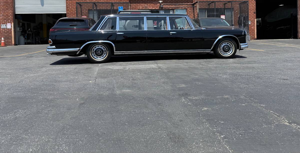Mercedes-benz-s-class-1964-black-7