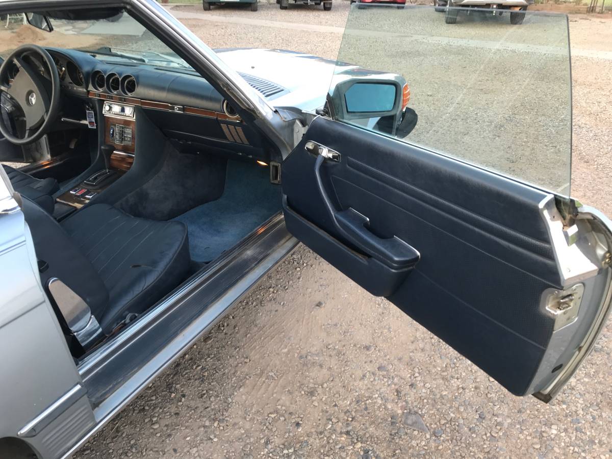 Mercedes-benz-s-class-1980-blue-8