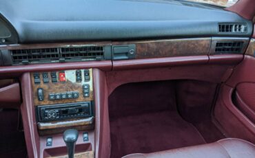 Mercedes-benz-s-class-1986-red-5