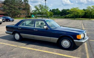 Mercedes-benz-s-class-1988-18