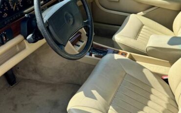 Mercedes-benz-s-class-1988-22