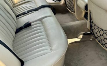 Mercedes-benz-s-class-1988