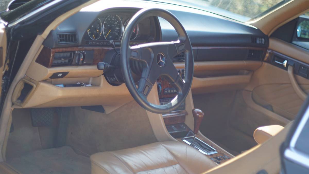 Mercedes-benz-s-class-1990-black-12