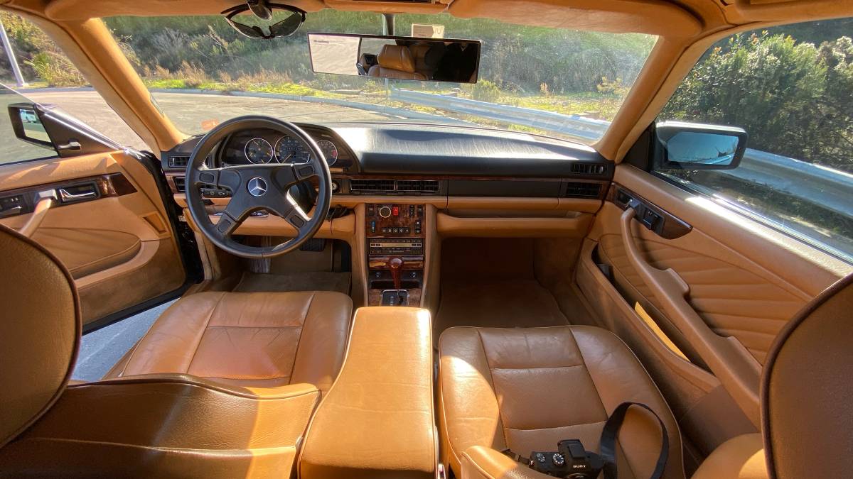 Mercedes-benz-s-class-1990-black-13