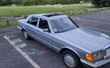Mercedes-benz-s-class-diesel-1983-blue-1
