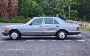 Mercedes-benz-s-class-diesel-1983-blue-3