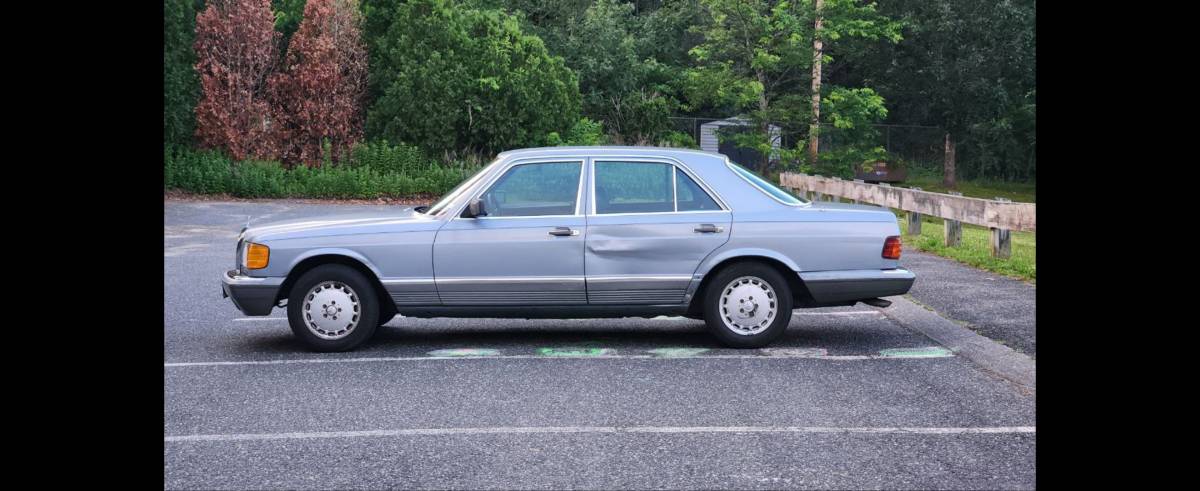 Mercedes-benz-s-class-diesel-1983-blue-3