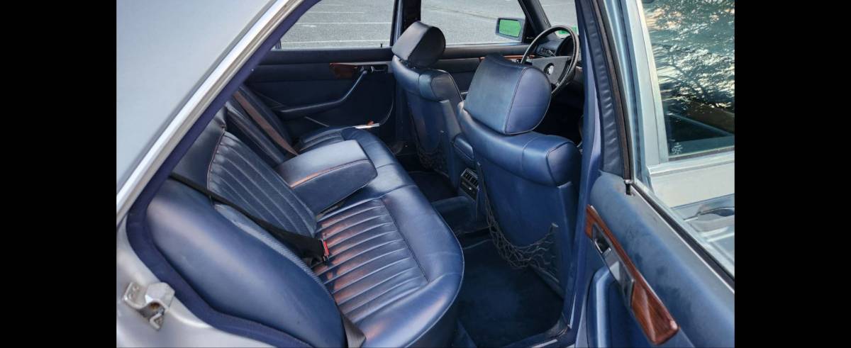 Mercedes-benz-s-class-diesel-1983-blue-5