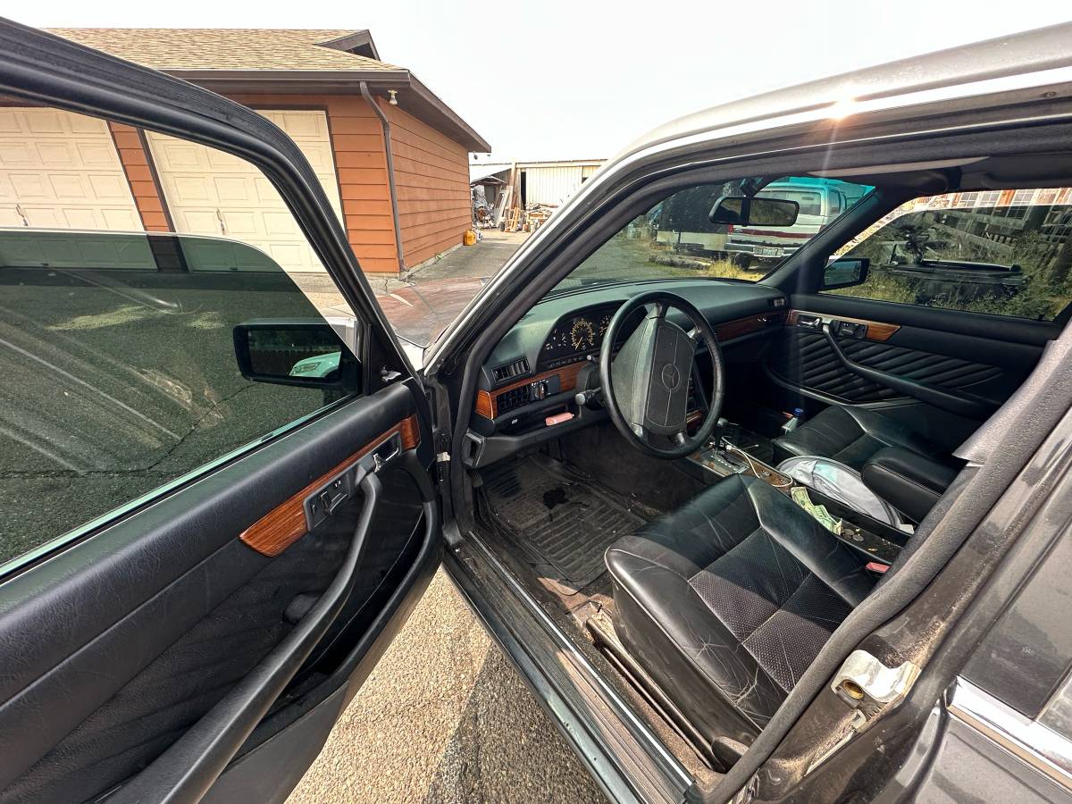 Mercedes-benz-s-class-diesel-1990-black-5