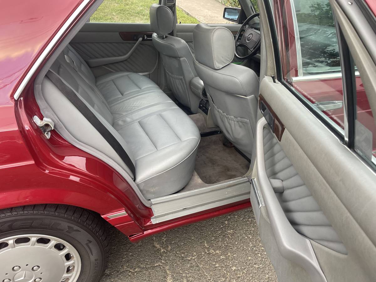 Mercedes-benz-s-class-diesel-1991-1