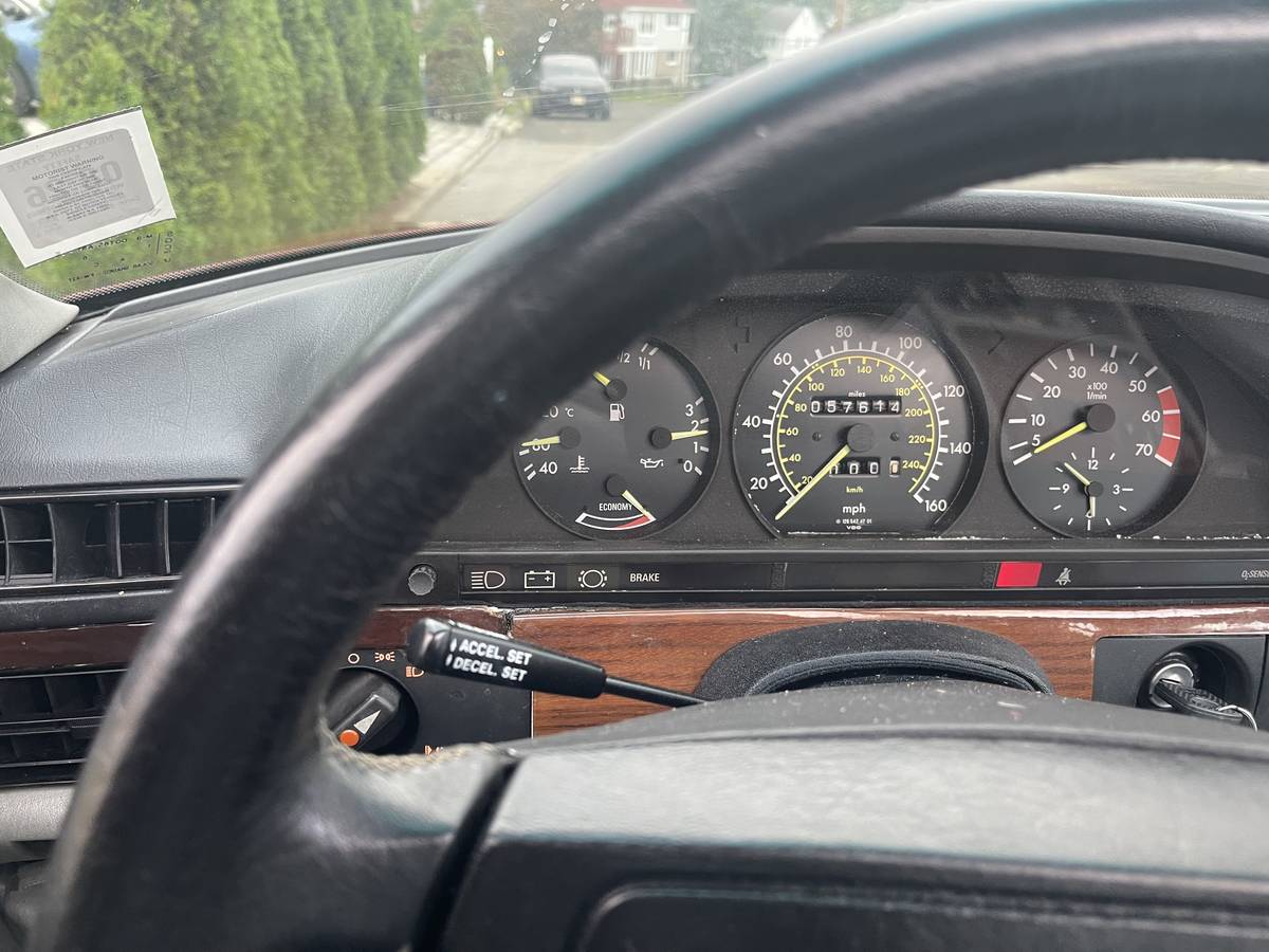 Mercedes-benz-s-class-diesel-1991-8