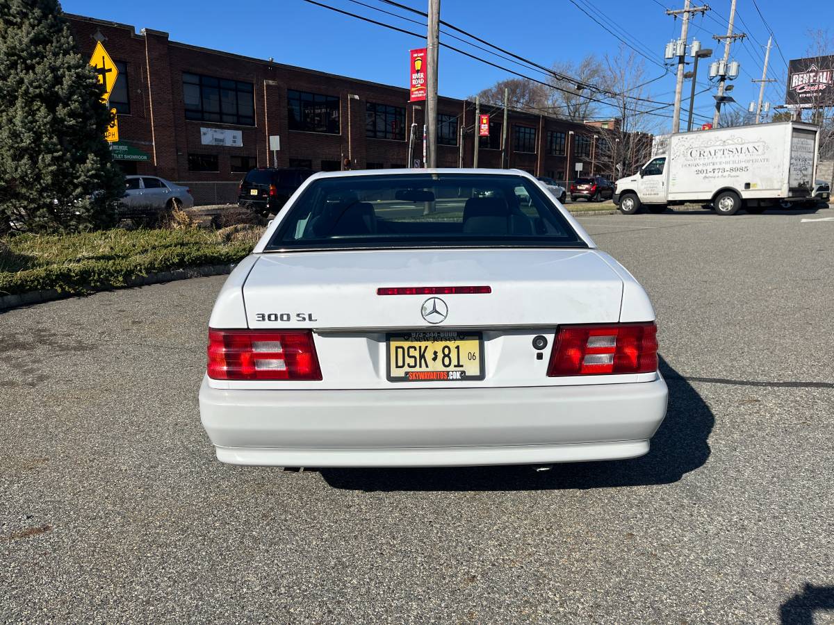 Mercedes-benz-sl-class-1992-white-5
