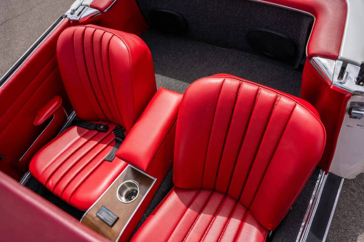Mercedes-benz-sl230-electric-1964-white-10