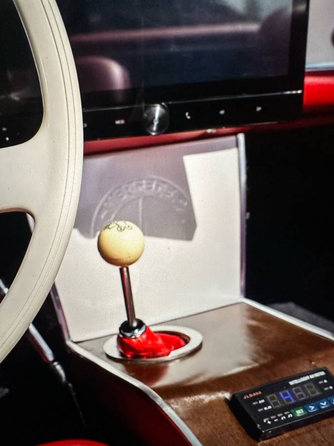 Mercedes-benz-sl230-electric-1964-white-13