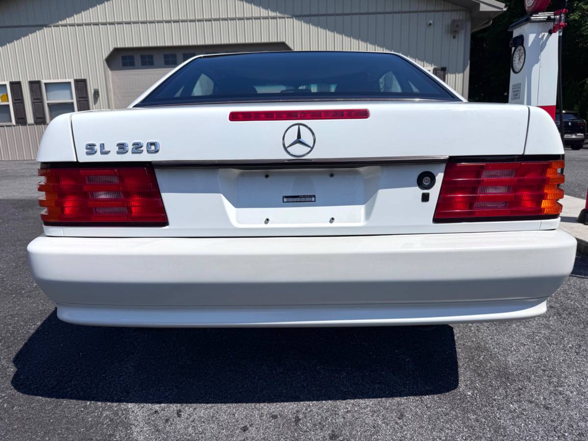 Mercedes-benz-sl320-1995-white-11
