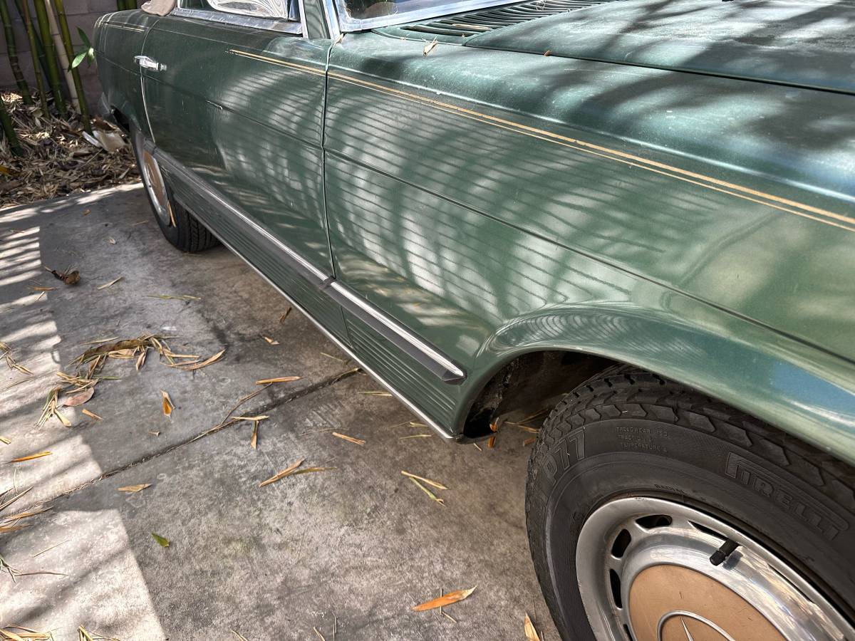 Mercedes-benz-sl350-1972-green