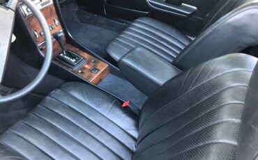 Mercedes-benz-sl380-1984-grey-10