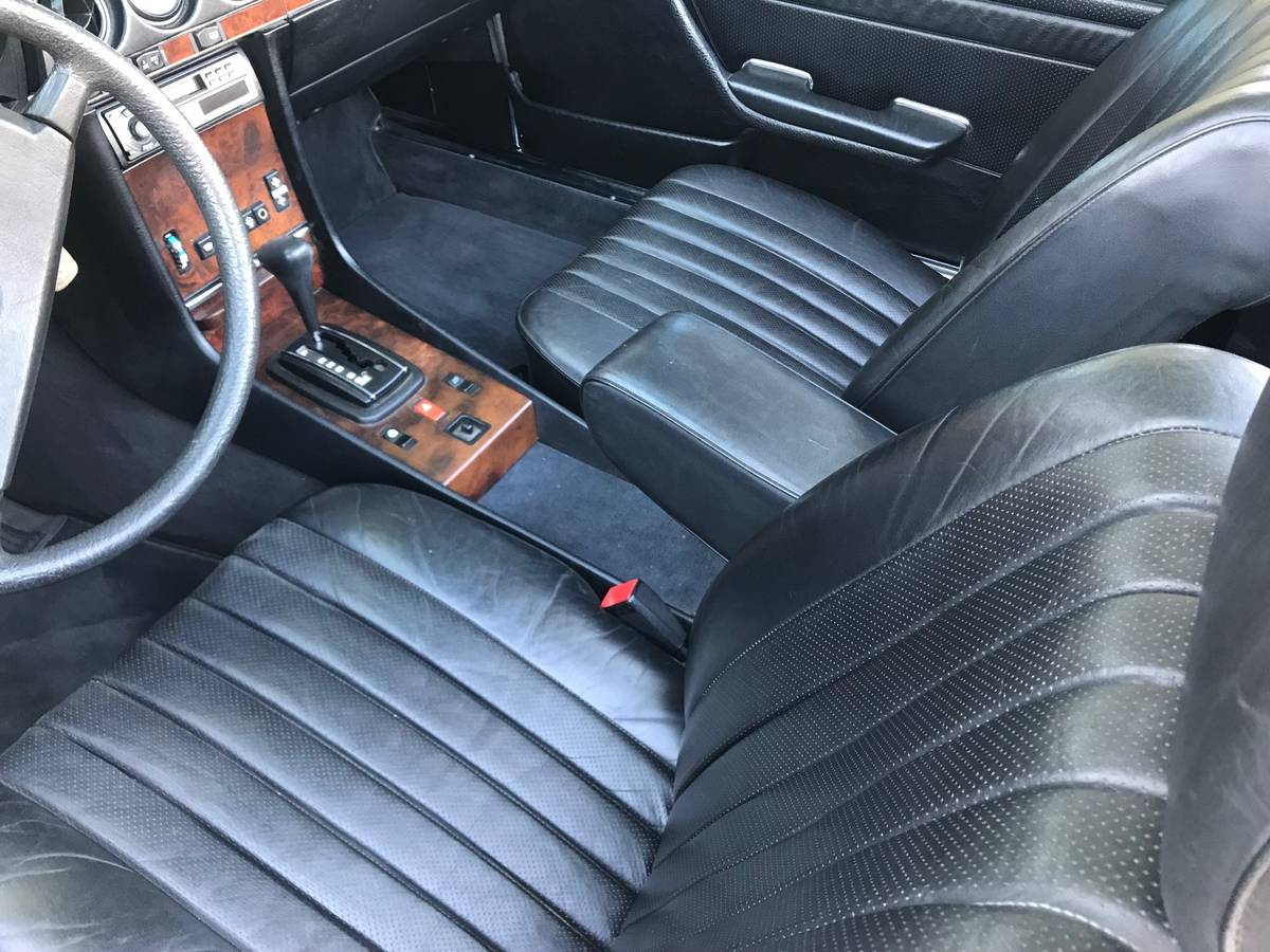 Mercedes-benz-sl380-1984-grey-10