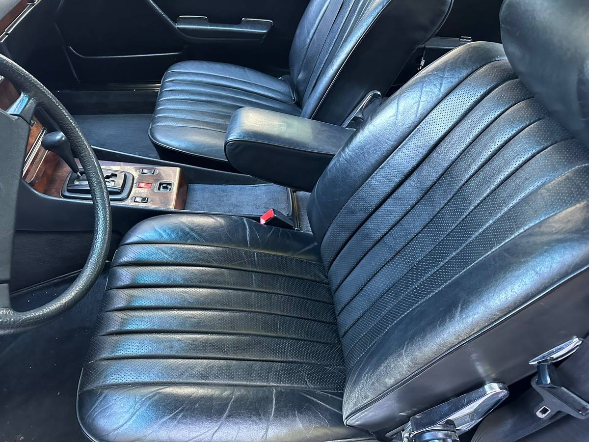 Mercedes-benz-sl380-1984-grey-19