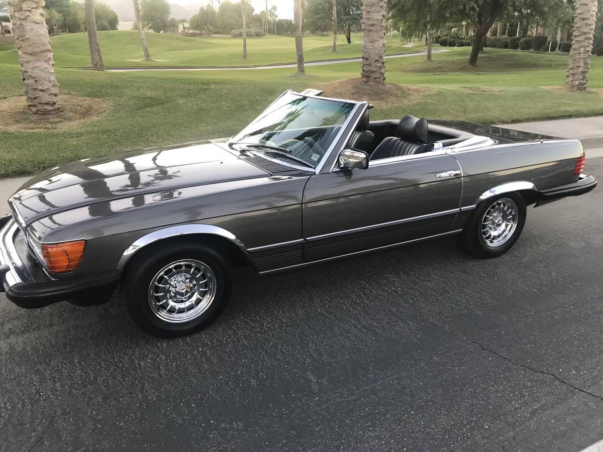 Mercedes-benz-sl380-1984-grey-21