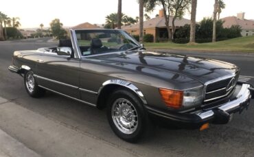 Mercedes-benz-sl380-1984-grey