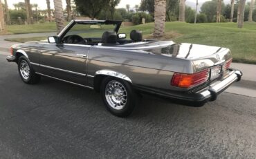 Mercedes-benz-sl380-1984-grey-4