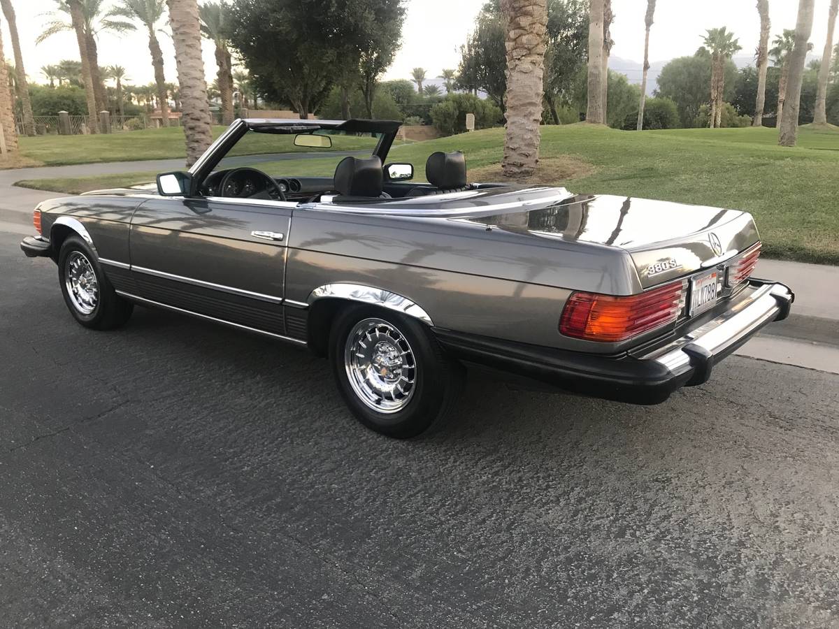 Mercedes-benz-sl380-1984-grey-4