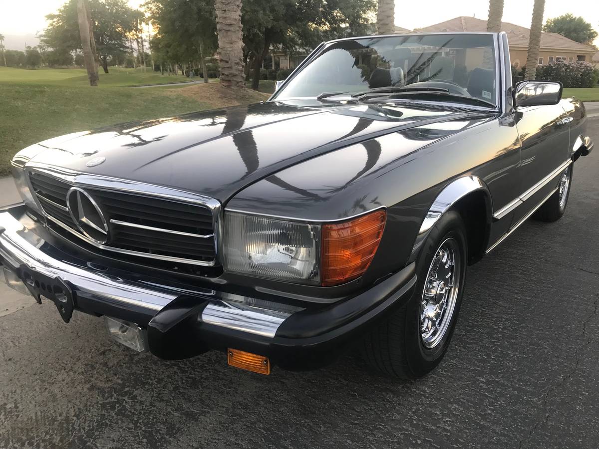 Mercedes-benz-sl380-1984-grey-5
