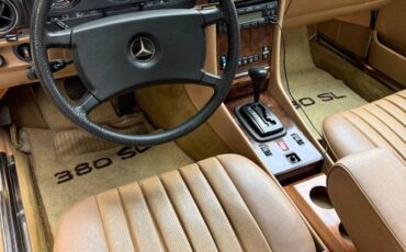 Mercedes-benz-sl380-1984-white-11