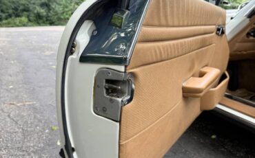 Mercedes-benz-sl380-1984-white-15