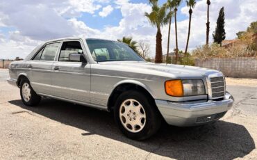 Mercedes-benz-w126-diesel-1983-silver-1