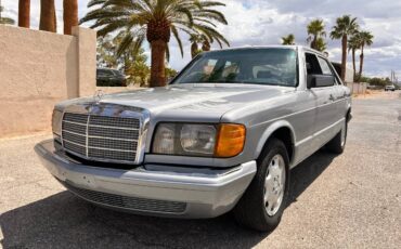 Mercedes-benz-w126-diesel-1983-silver-2