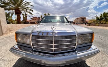 Mercedes-benz-w126-diesel-1983-silver