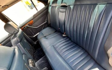 Mercedes-benz-w126-diesel-1983-silver-4