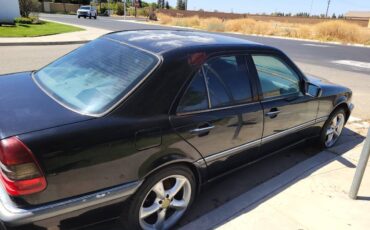 Mercedes-c280-1990-black-2