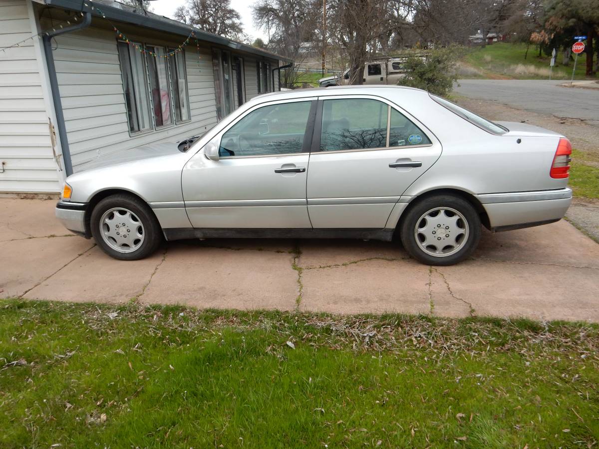 Mercedes-c280-1995-silver-2