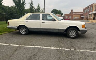 Mercedes-diesel-1983-white