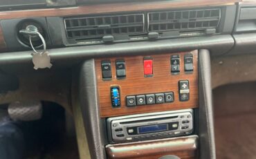Mercedes-diesel-1983-white-4