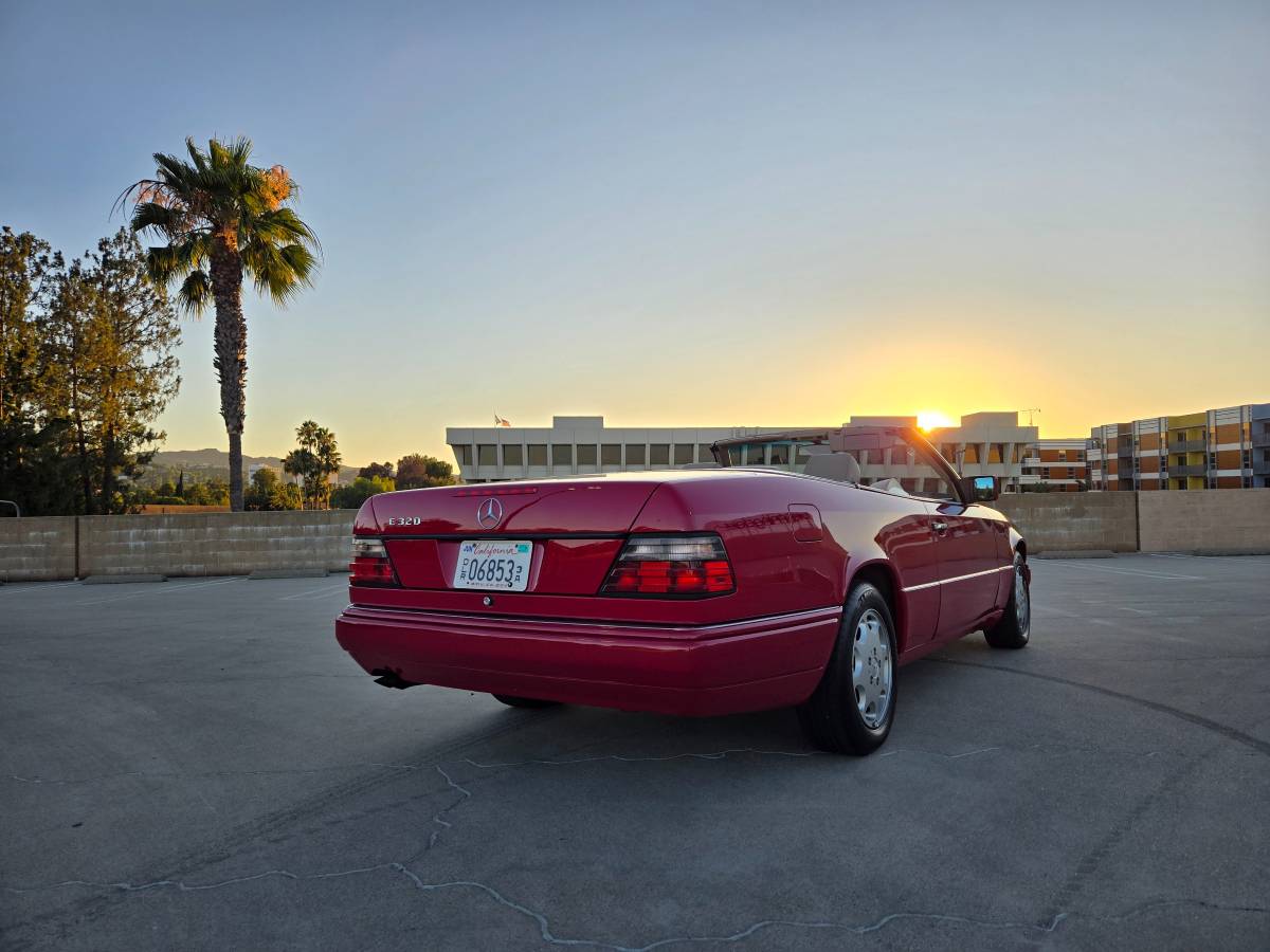 Mercedes-e320-convertible-1994-red-2