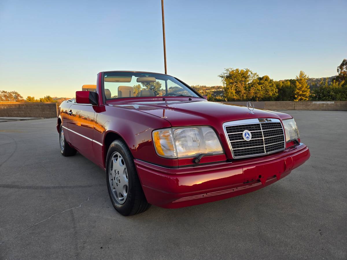 Mercedes-e320-convertible-1994-red-21